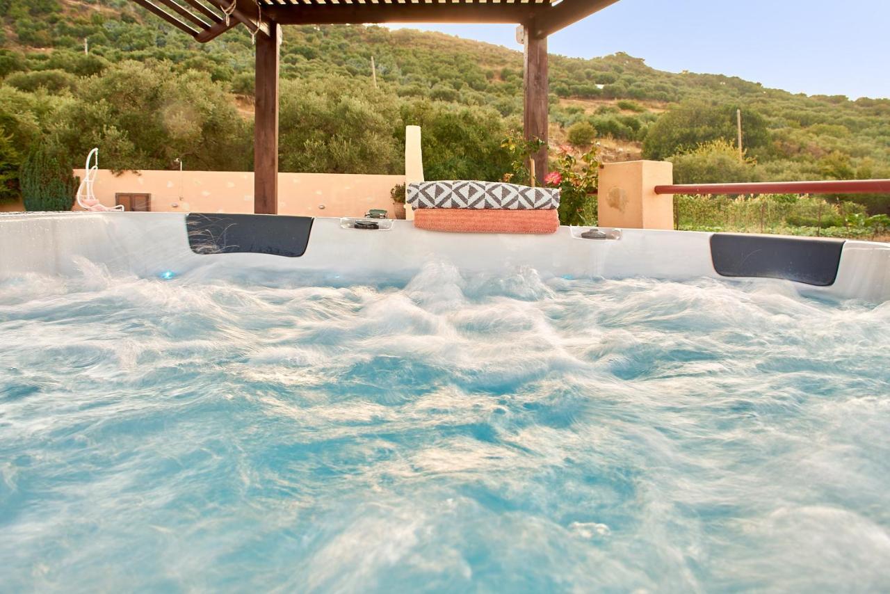 Mouri Villa Mourion  ภายนอก รูปภาพ