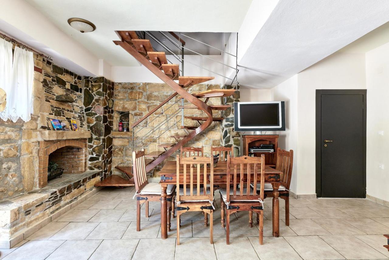 Mouri Villa Mourion  ภายนอก รูปภาพ