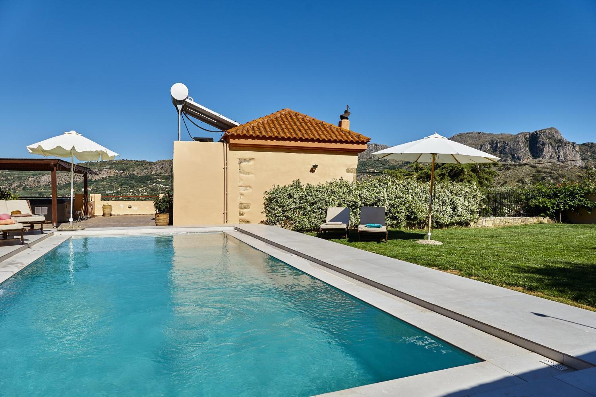 Mouri Villa Mourion  ภายนอก รูปภาพ