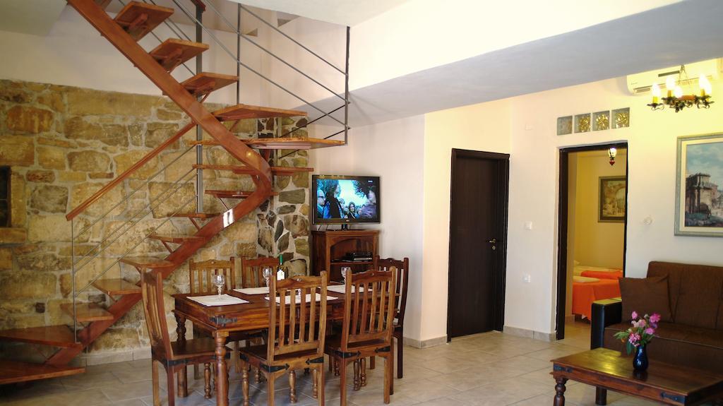 Mouri Villa Mourion  ภายนอก รูปภาพ