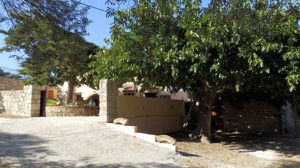 Mouri Villa Mourion  ภายนอก รูปภาพ